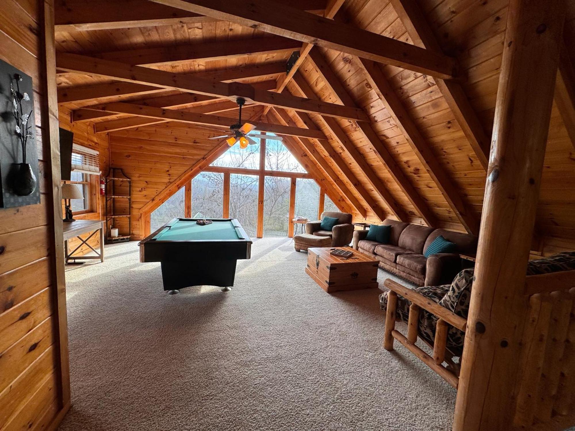 Smoky Paws - Exceptional Cabin, Stunning Mountain Views, Hot Tub, Tranquil, Gigabit Internet, Free L2 Ev Pigeon Forge Exterior foto